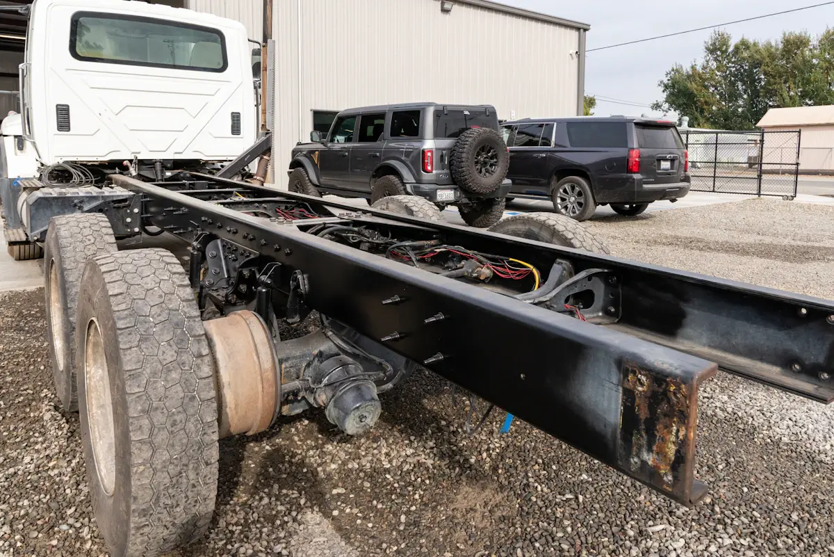 Trailer Bogie & Crossmember Replacement in Bolton, ON & the GTA Paladin
